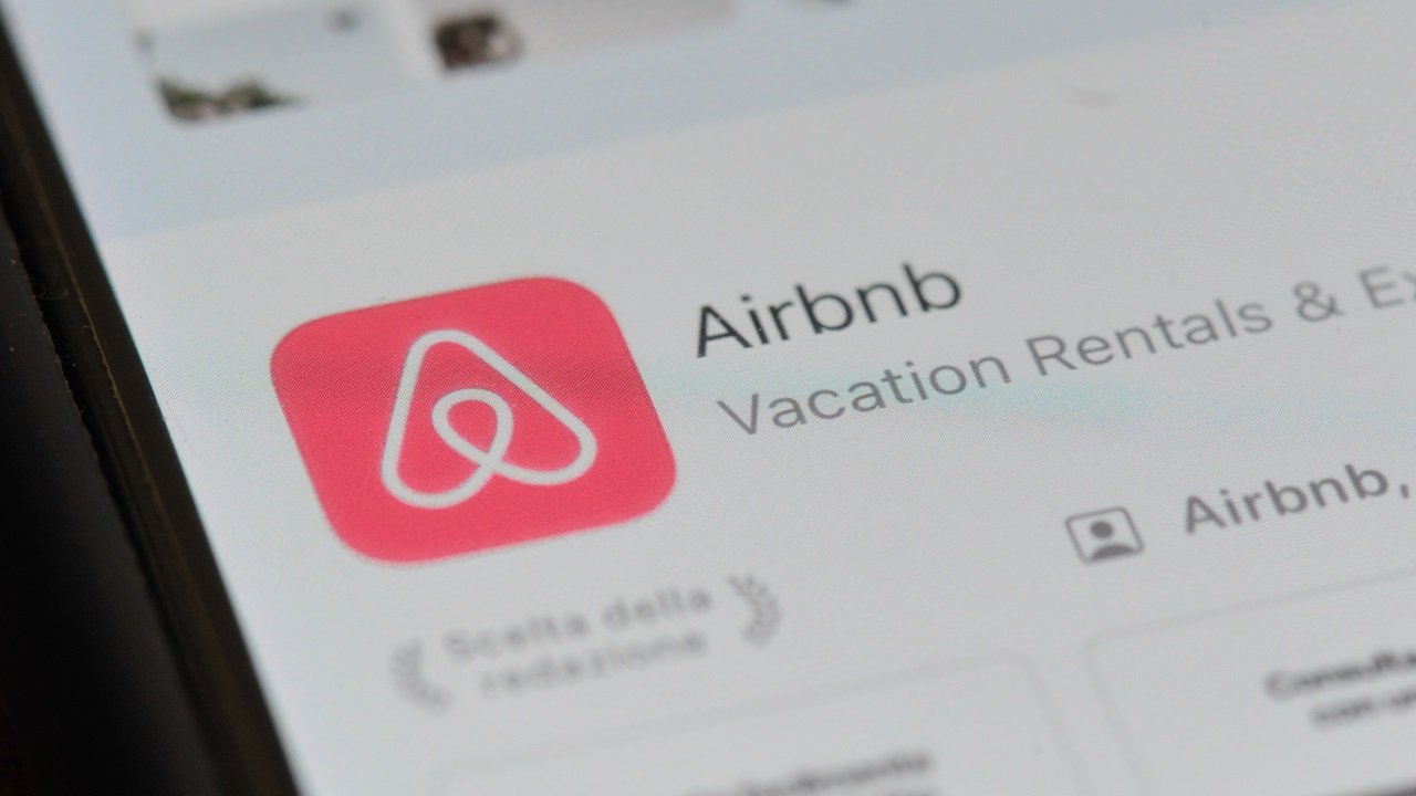 Airbnb app cover