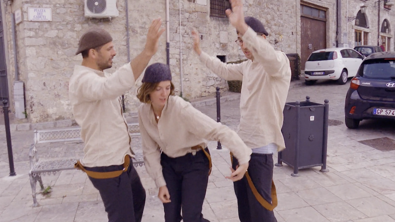 'De Mol: Behind The Scenes' aflevering 6: Een dikke husky, Brahim en