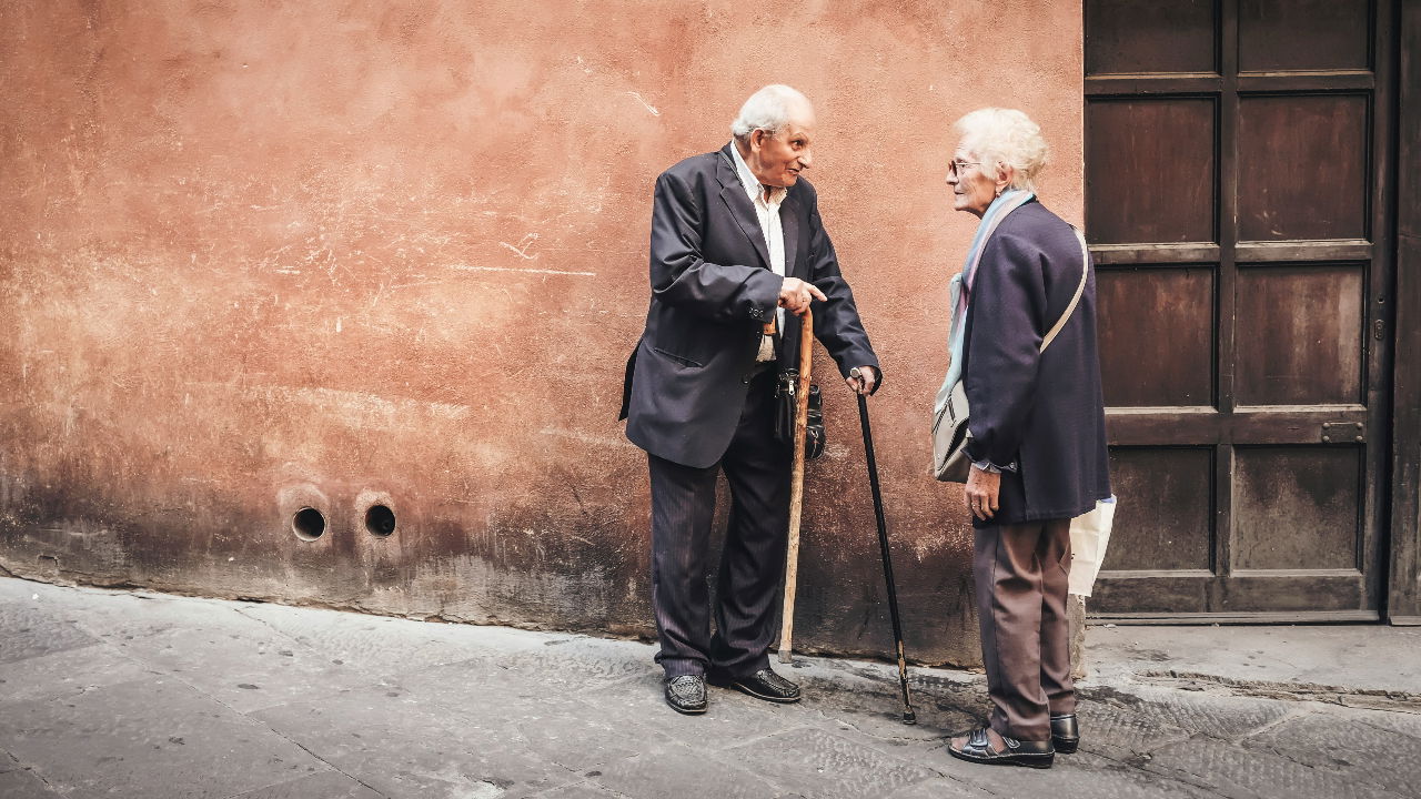 L’Italia sta valutando la possibilità di innalzare l’età pensionabile dei dipendenti pubblici a 70 anni