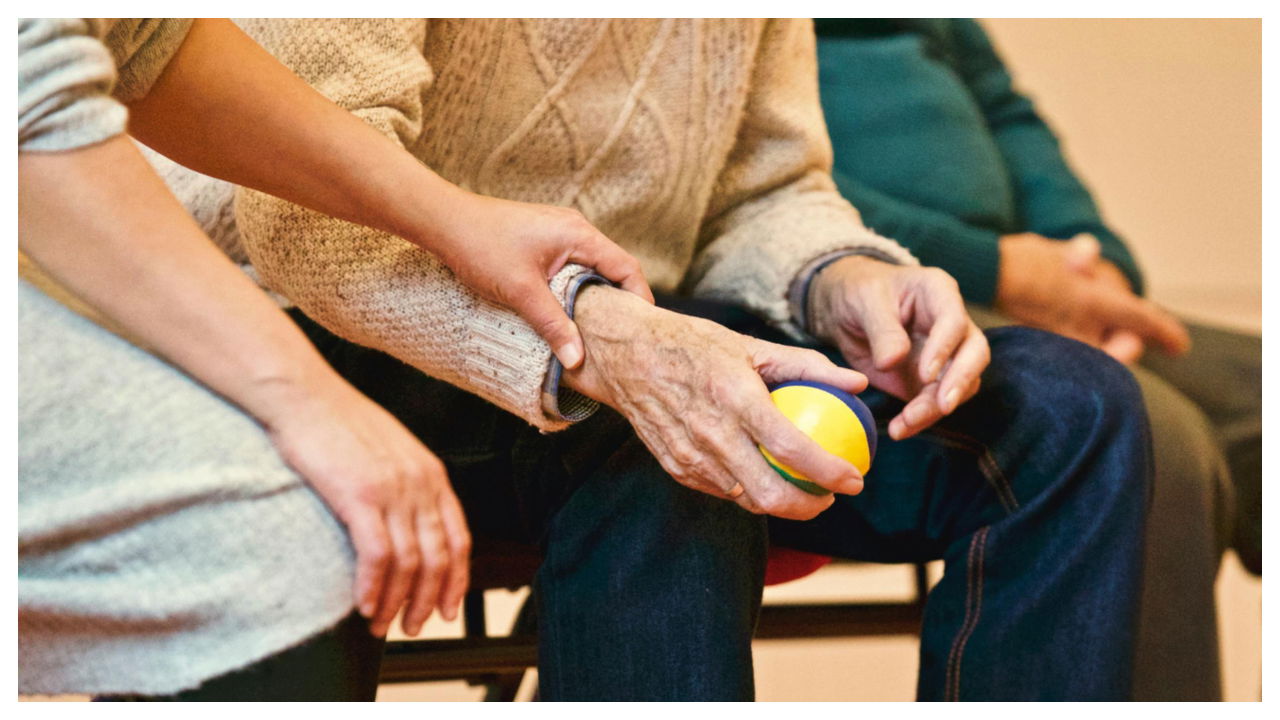 Adaptive Brain Implant Improves Parkinson’s Mobility