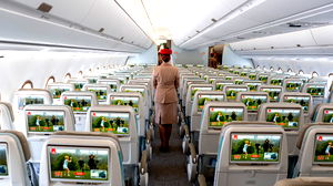 Emirates voert strenger veiligheidsbeleid in voor powerbanks aan boord