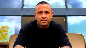 Radja Nainggolan legt ziel bloot in ‘Het Huis’: “Daarom haat ik mijn vader ook zo hard”