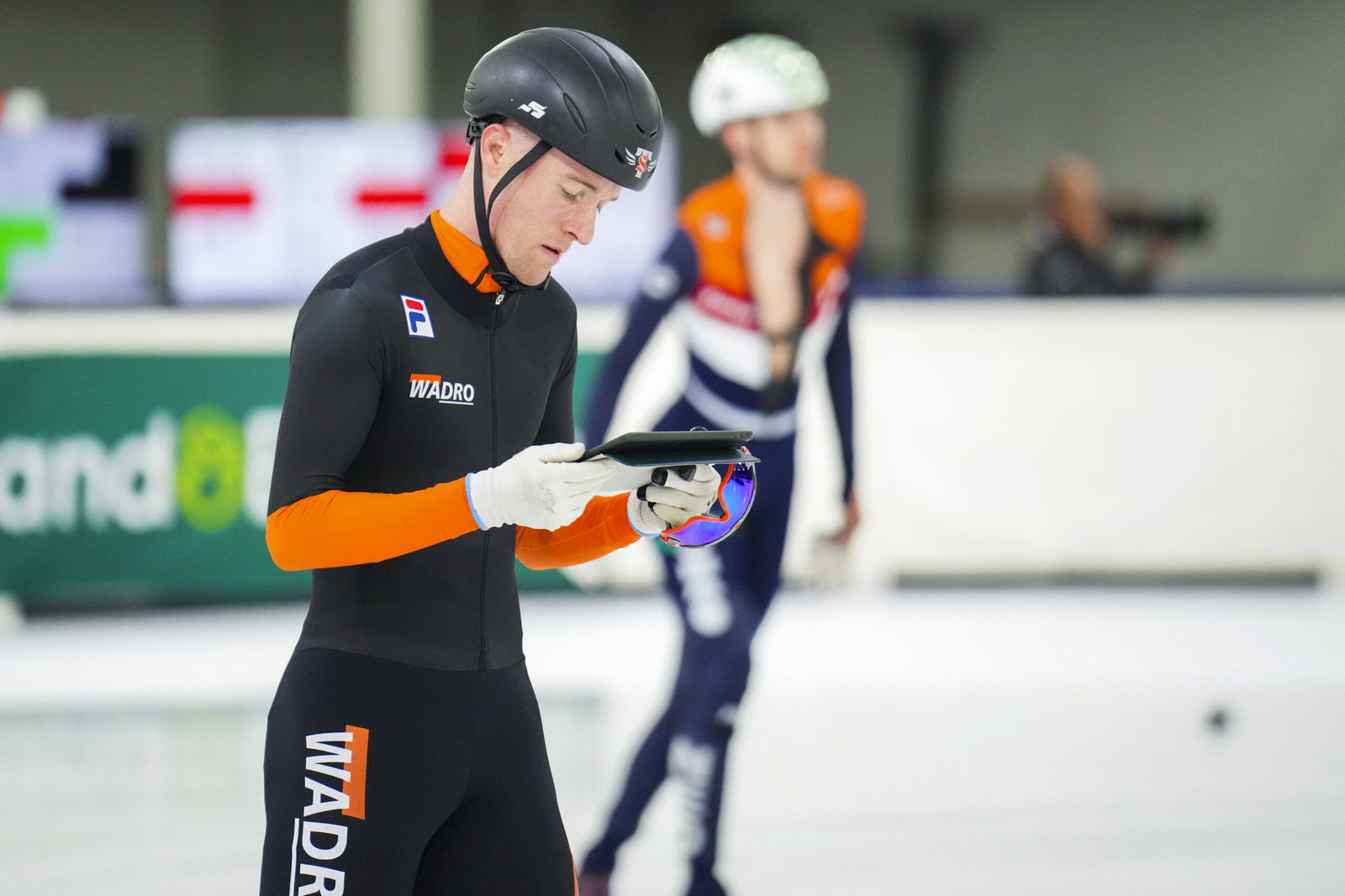 Nederlandse schaatser Sven Roes vermist: Auto van olympiër gevonden op Schiphol