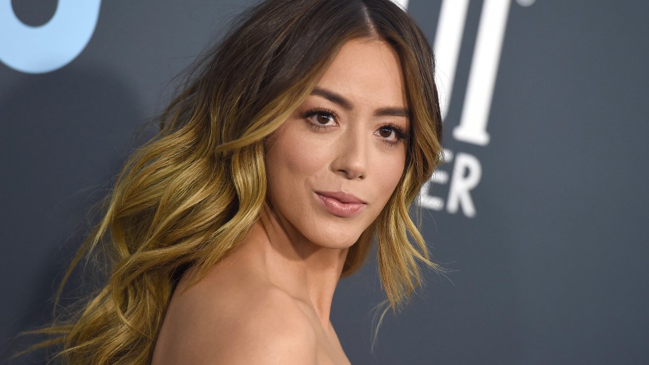 ‘The White Lotus’ seizoen 4 breidt cast uit, met onder anderen Chloe Bennet en Max Greenfield