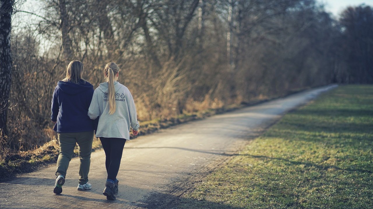 Fewer than 4,000 steps per day can reduce the risk of death